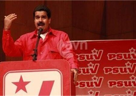 مادورو: باید واقعیت‌های سانسور شده آمریکا را افشا کنیم