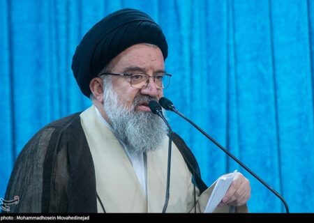 امام جمعه موقت تهران: مسئولان باید به مردم توجه ویژه داشته باشند