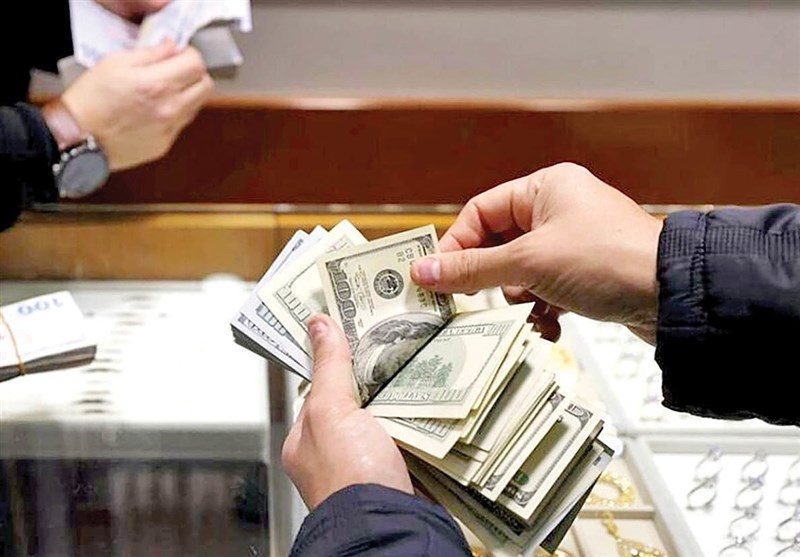 دلار روی خط 140هزار تومان؛ پایان ارز ترجیحی چه‌بلایی سر سفره آورد؟
