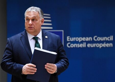 اوربان: اتحادیه اروپا برای جلوگیری از فروپاشی به پول روسیه نیاز دارد