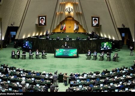 پیگیری وضعیت معیشت مردم و نوسانات ارز با حضور مسئولان دولت در مجلس