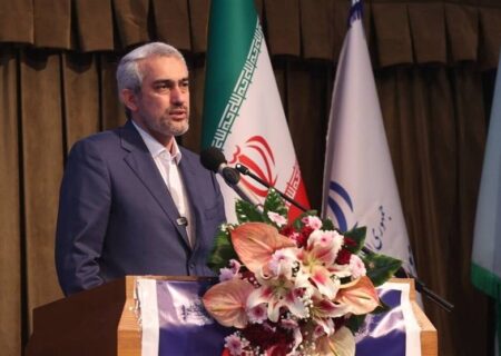 مدنی‌زاده: دولت اقتصاد را رها نکرده است/ برنامه 17بندی برای کنترل تورم، ارز و حمایت از بورس