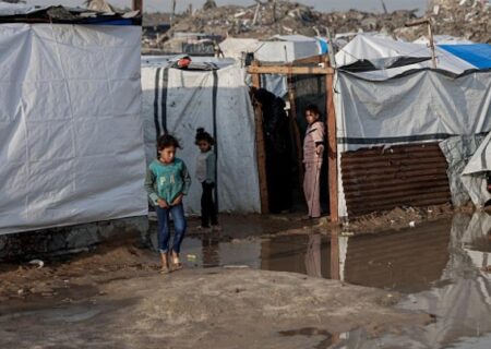 تحولات غزه| نوزاد یک‌ماهه یخ زد؛ عروسی به خون کشیده شد