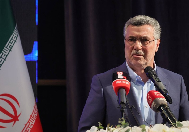 وزیر بهداشت به تسنیم خبر داد: ارز ترجیحی دارو فعلاً حذف نمی‌شود