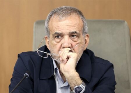 پزشکیان: زیر بار خواسته‌های ذلت‌بار آمریکا نمی‌رویم/ اصلاح قیمت بنزین برای رفع ناعدالتی بود