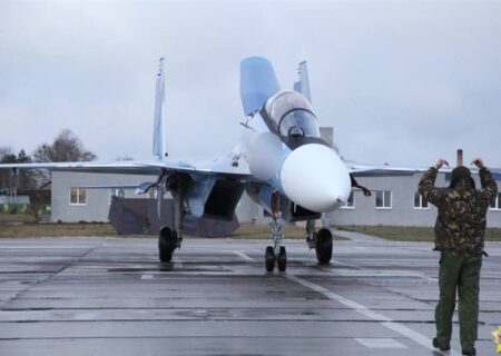 جنگنده‌های جدید سوخو 30 بلاروس؛ تقویت سپر هوایی در مرز ناتو