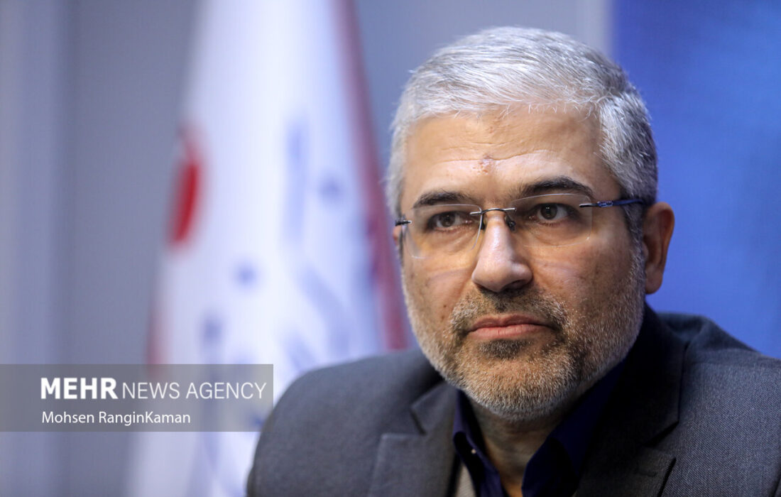 حقوق نیروهای نظامی باید حداقل ۲۰ درصد بالاتر از سایر کارکنان دولت باشد