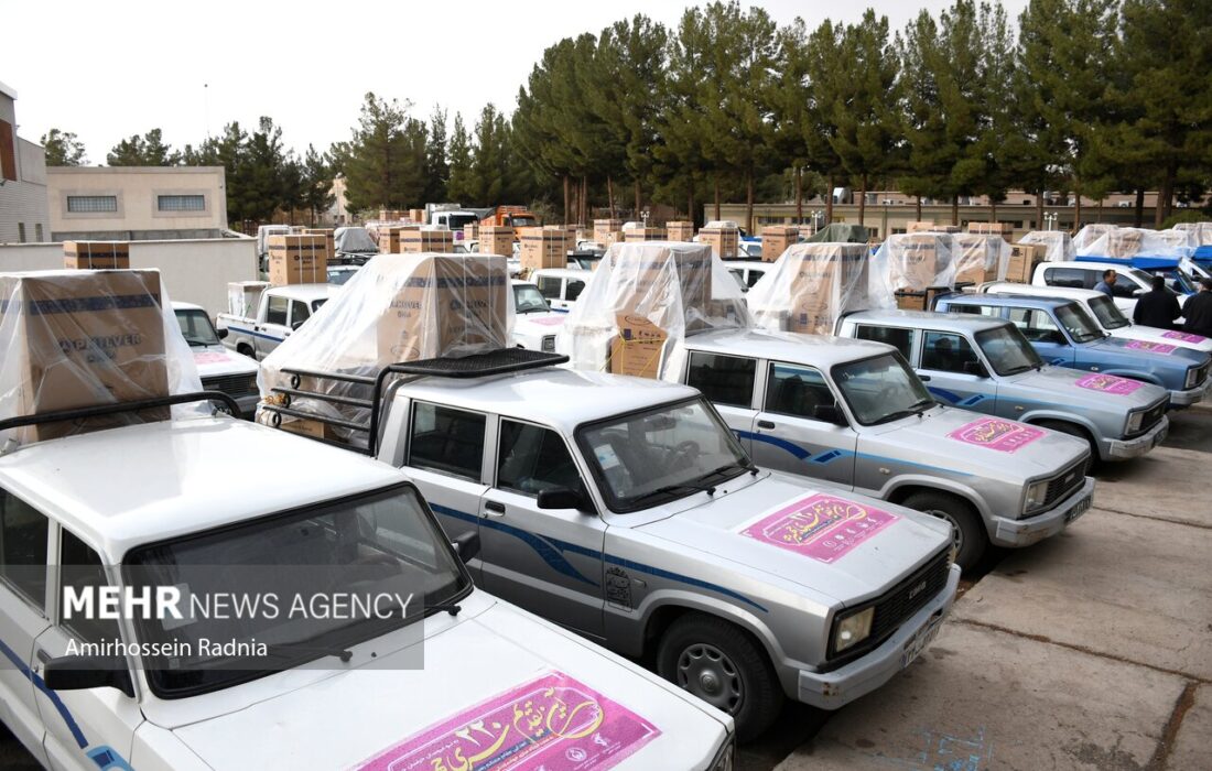 مراسم اهدای ۲۲۰ سری جهیزیه در بیرجند