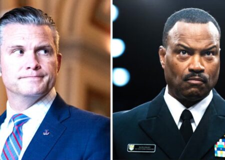 بازنشستگی اجباری دریاسالار آمریکایی به خاطر مخالفت با حملات در کارائیب