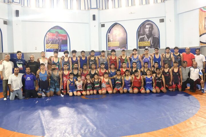 اردوی کشتی نوجوانان و جوانان استان بوشهر در جم برگزار شد