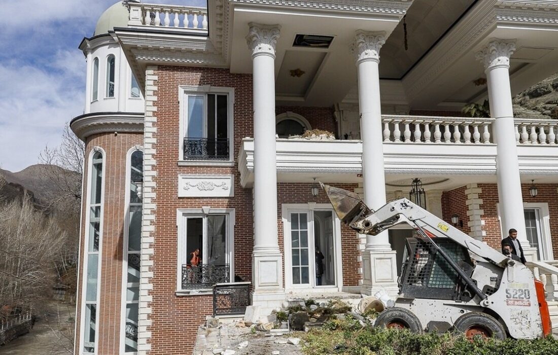 پایان تخریب ابر ویلای غیرمجاز در حاشیه رود کرج