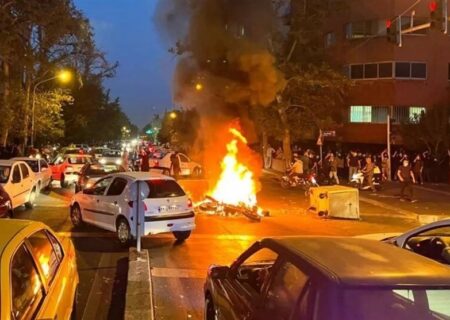 اغتشاش و دخالت خارجی چگونه علیه حق اعتراض عمل می‌کند؟