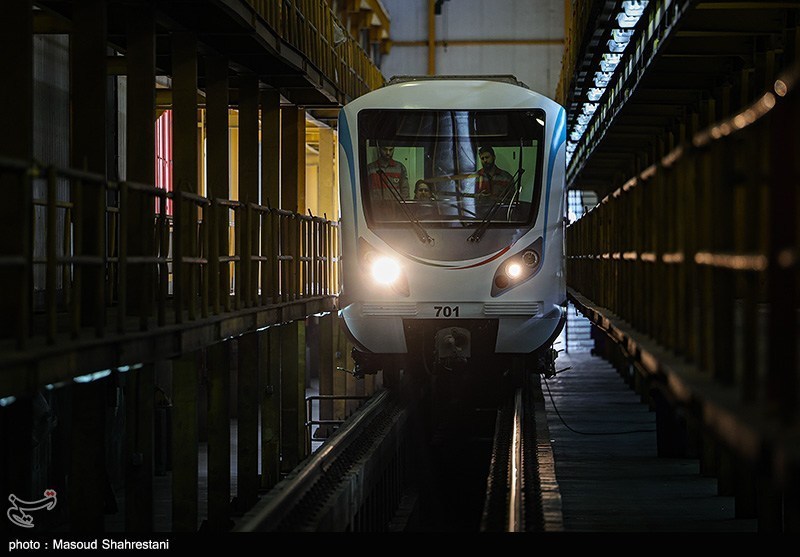 تمهیدات متروی تهران برای تجمع مردمی 22دی/ کاهش سرفاصله حرکت قطارها
