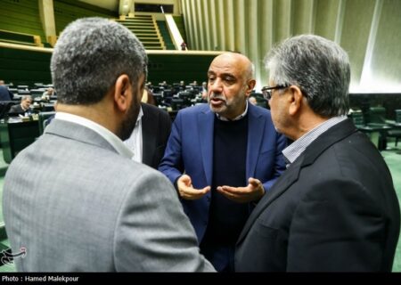 تاخیر پرحاشیه بررسی لایحه بودجه 1405