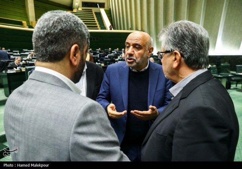 تاخیر پرحاشیه بررسی لایحه بودجه 1405