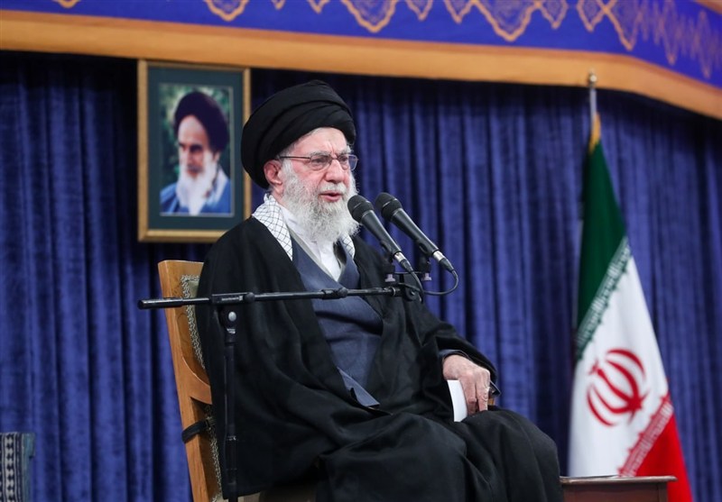 رهبر انقلاب: با معترض حرف می‌زنیم؛ اغتشاشگر را باید سر جایش نشاند