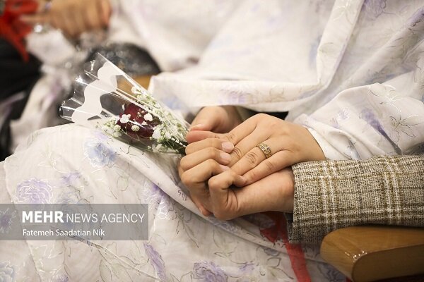 تداوم پرداخت وام ازدواج در استان سمنان؛ مردم نگران نباشند