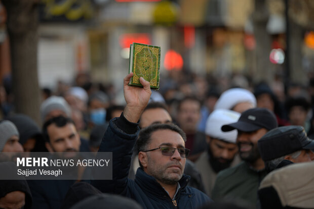 تجمع مردم همدان در اعتراض به وضعیت معیشتی و محکومیت اغتشاشات